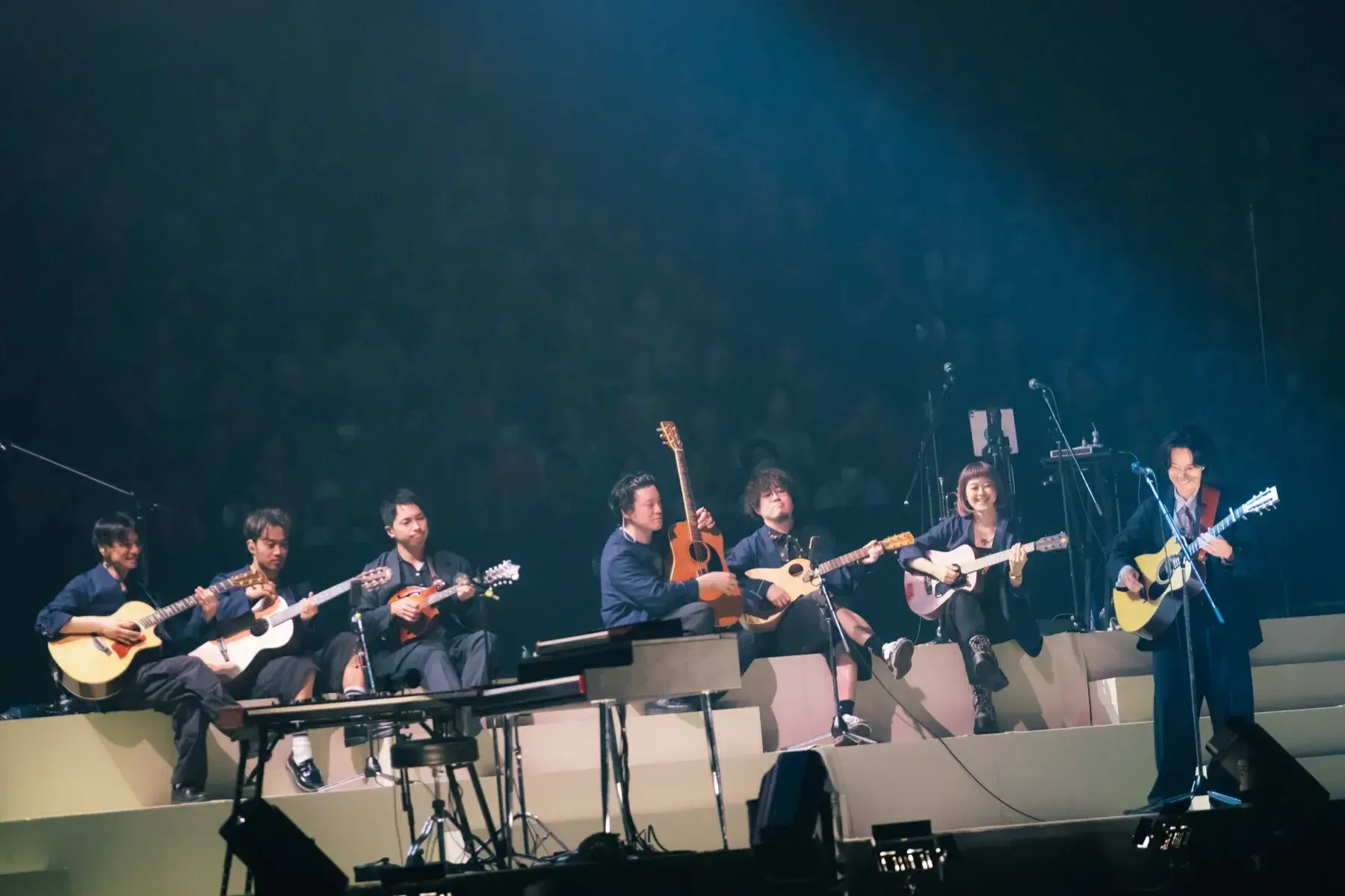 日本武道館公演のステージ写真 29