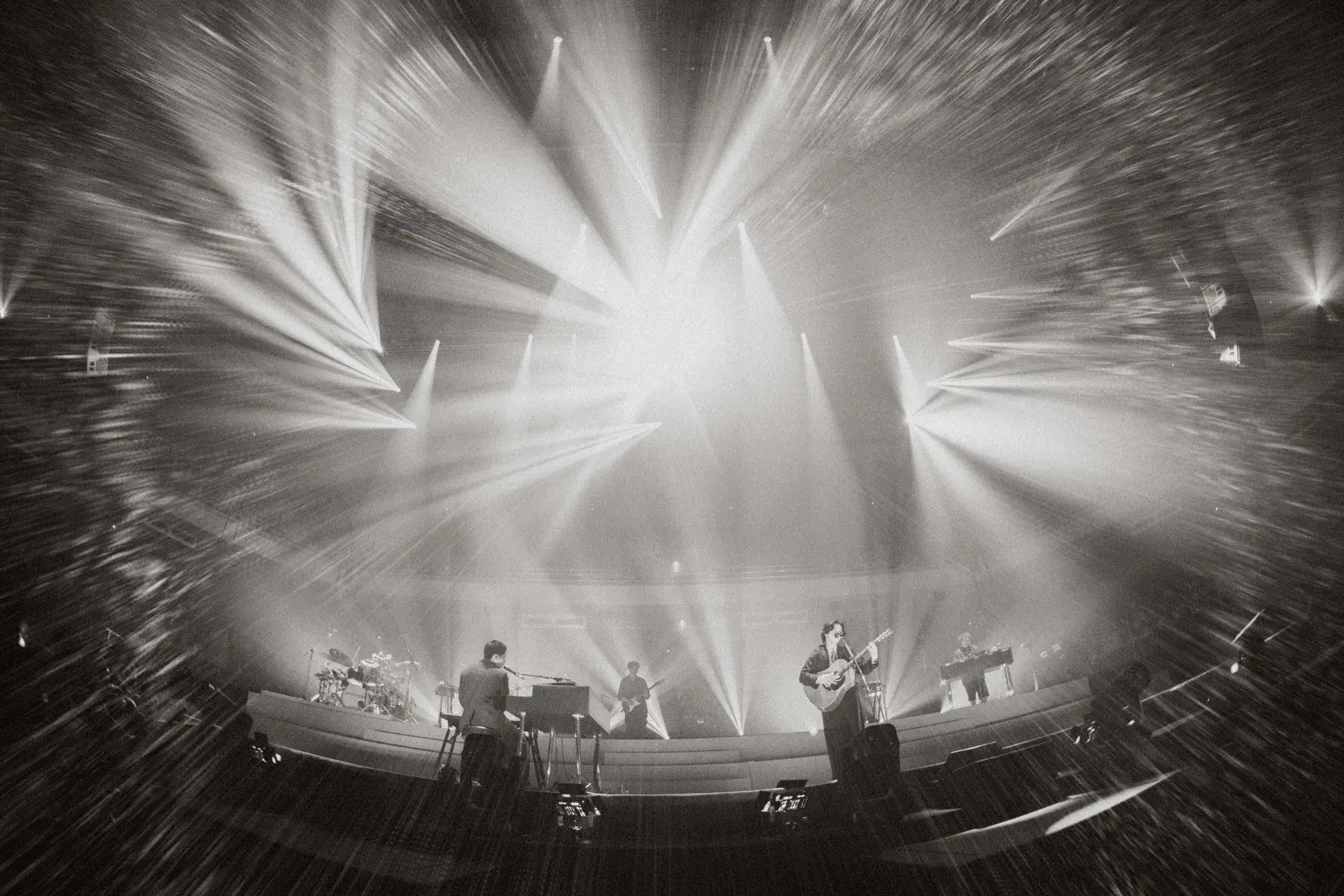 日本武道館公演のライブ写真 32